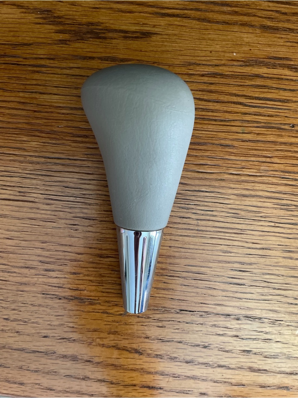 OEM  04-10 Toyota Sienna Tan Gear Shift Knob